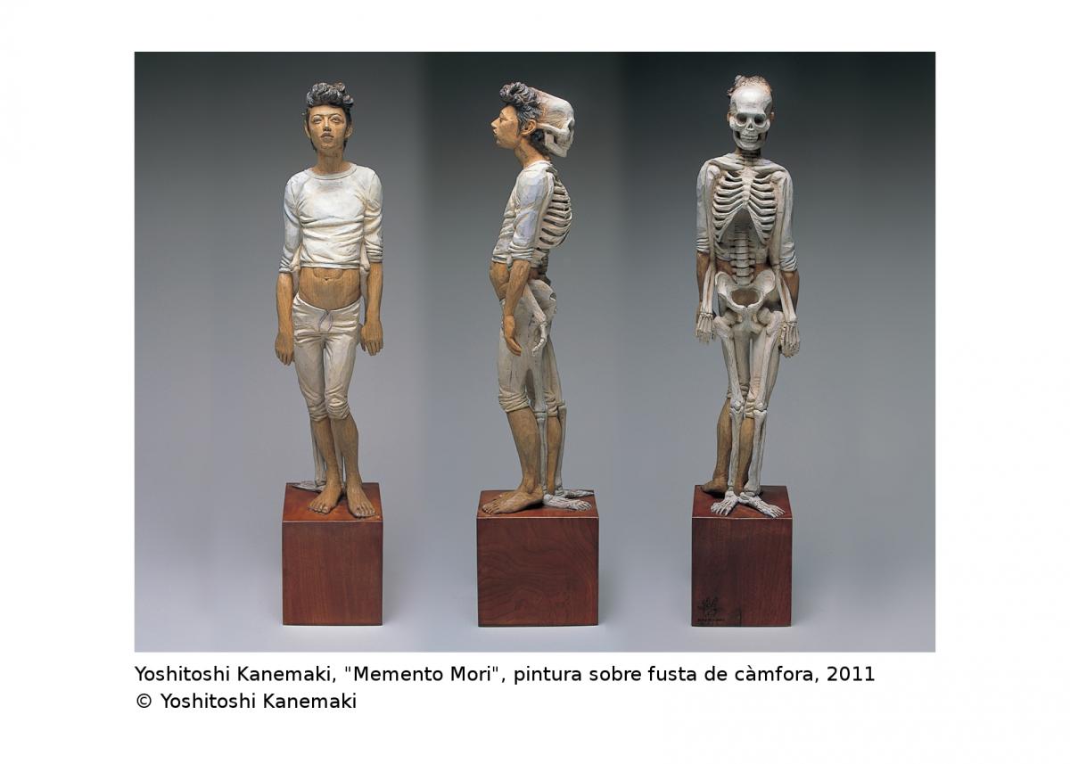 Yoshitoshi Kanemaki, "Memento mori", pintura sobre fusta de càmfora, 2011 (c)Yoshitoshi Kanemaki