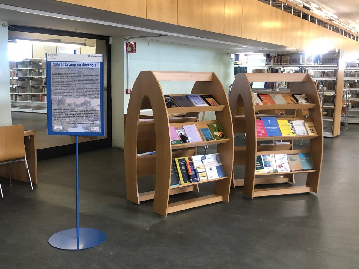 40 anys en docència: publicacions destacades com a Facultat de Psicologia, exposició al CRAI Biblioteca del Campus de Mundet