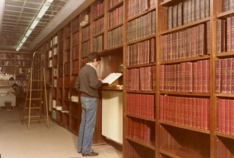 Primera ubicació del Chemical Abstracts a la Biblioteca de la Zona Universitària de Pedralbes(1975)