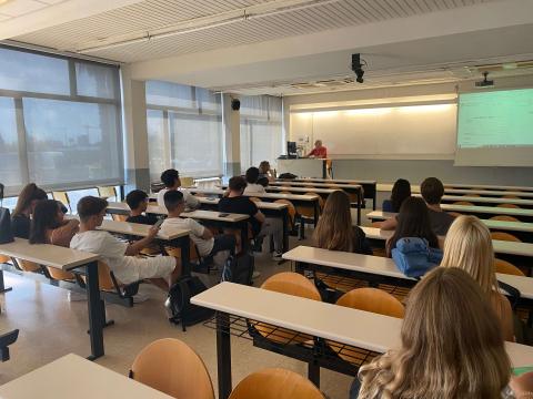 El CRAI Biblioteca d'Economia i Empresa participa en el Seminari Curs de Transició de Batxillerat a la Universitat