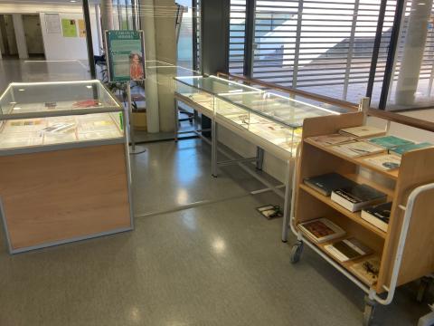 Mostra bibliogràfica al CRAI Biblioteca de Biologia: Premi Ramon Margalef d’Ecologia 2024
