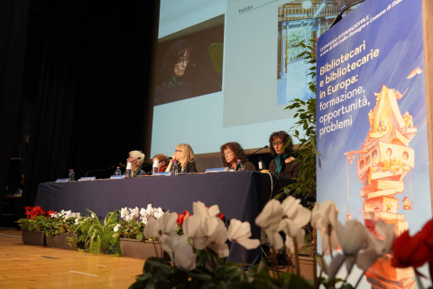 Participació del CRAI Biblioteca de Fons Antic en un congrés sobre la professió bibliotecària a Europa