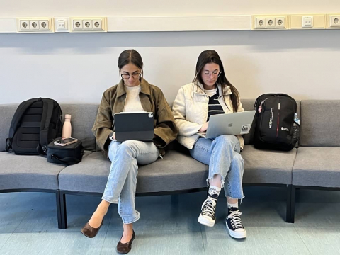 Renovació del mobiliari del CRAI Biblioteca del Campus Bellvitge: més comoditat, més funcionalitat, més comunitat