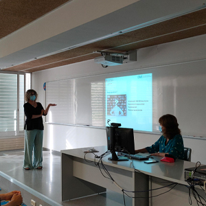 El CRAI Biblioteca de Dret a les sessions informatives a l'alumnat de nou accés de la Facultat de Dret