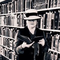 Recerca i biblioteques: tresors del passat i mirades cap al futur!, visita teatralitzada al CRAI Biblioteca del Campus Clínic