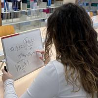 Pissarres portàtils per reduir el consum de paper al CRAI Biblioteca del Campus Bellvitge